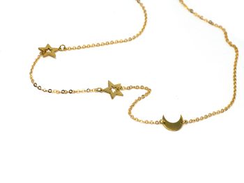 Collar con cadena y motivos intercalados de Luna y Estrellas